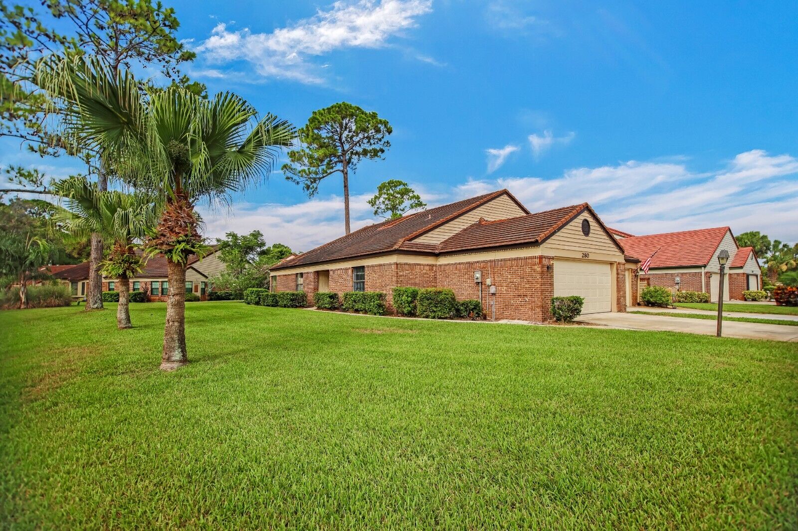 Beautiful Gated Community Home In Daytona Beach $329,500