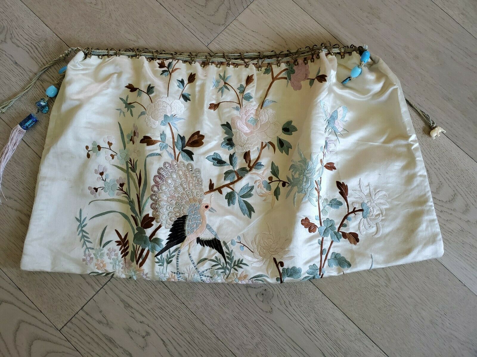Antique Chinese Purse Scent Pouch Lingerie Bag Hand Embroidered Birds On Silk